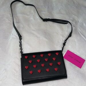 NEW Betsey Johnson Heart Crossbody Handbag valentine’s Day ♥️♥️